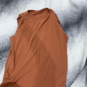 Lululemon tank size 4